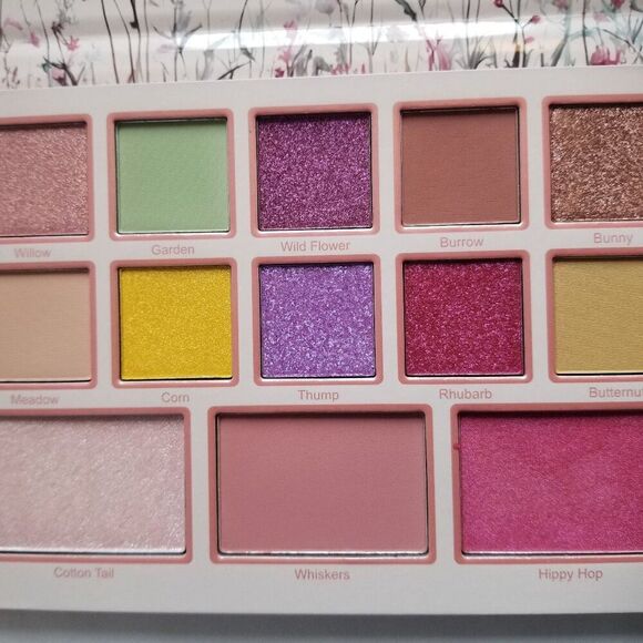 Sugar Drizzle Cosmetics - Bunny Love Eyeshadow Palette - Picture 5 of 10